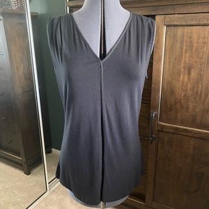 41 Hawthorn Black Tee